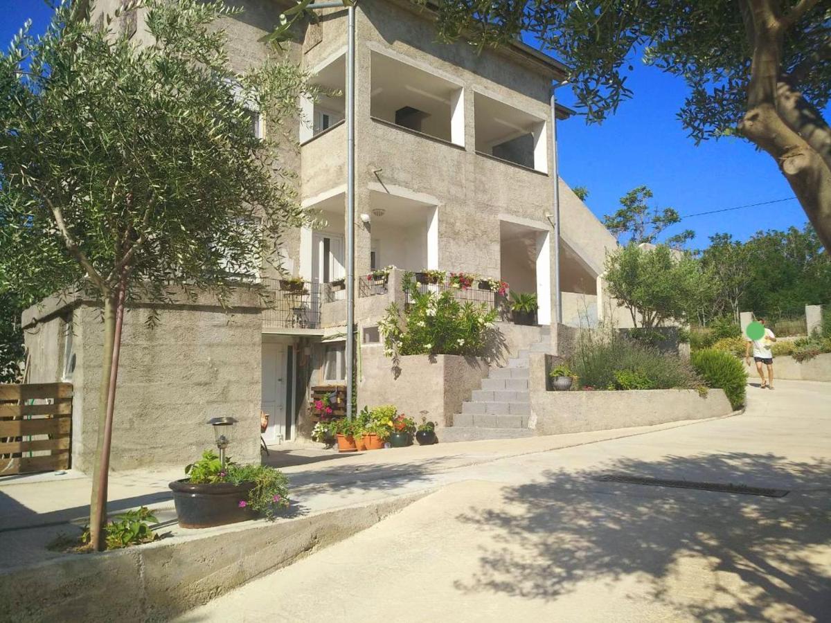 Apartmani Zekic Лопар Экстерьер фото