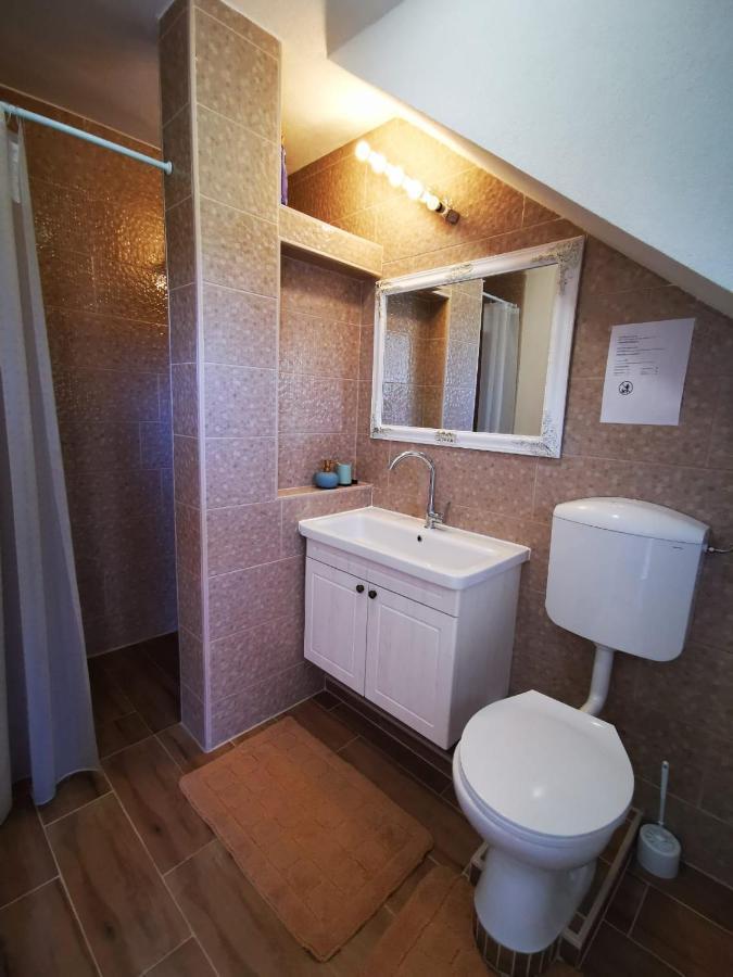 Apartmani Zekic Лопар Экстерьер фото