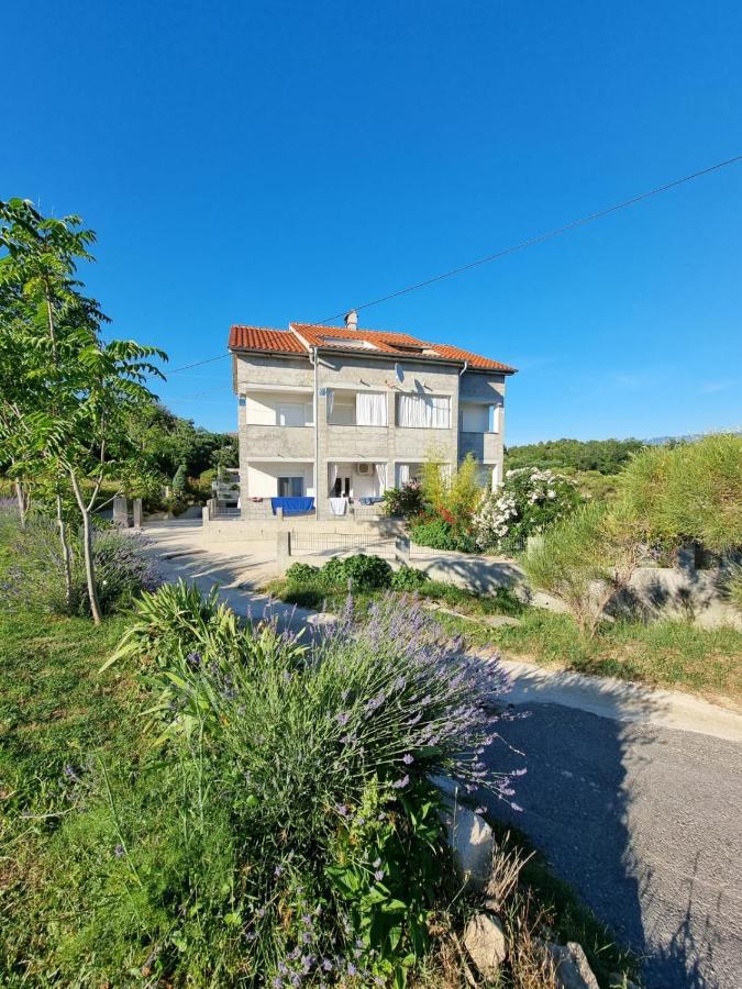 Apartmani Zekic Лопар Экстерьер фото
