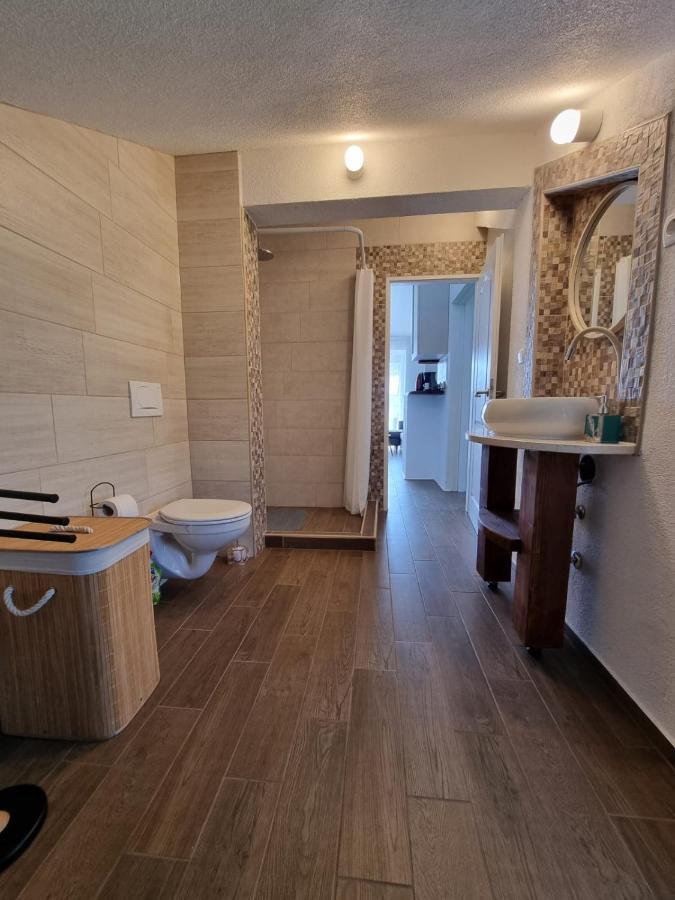Apartmani Zekic Лопар Экстерьер фото