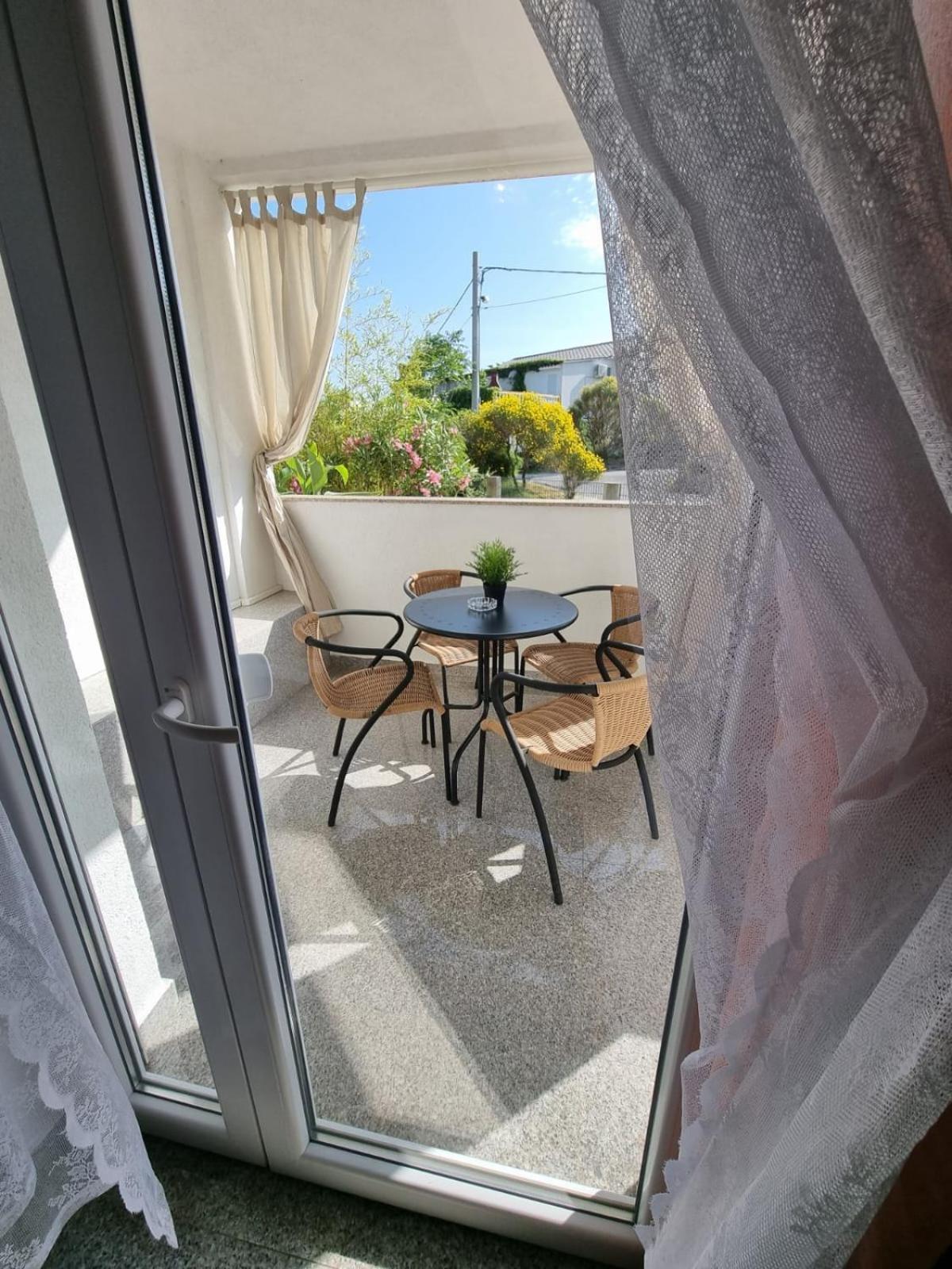 Apartmani Zekic Лопар Номер фото