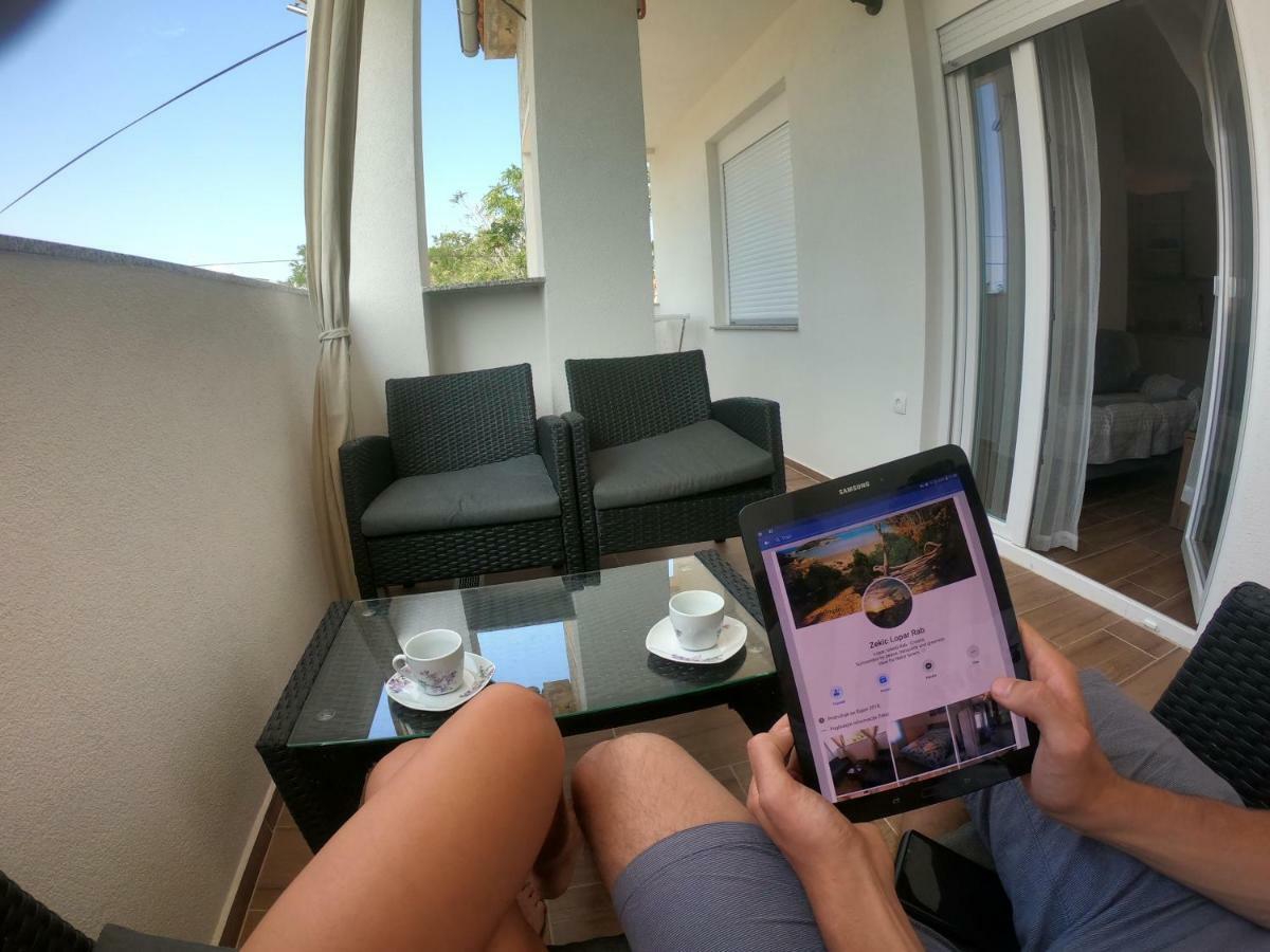 Apartmani Zekic Лопар Экстерьер фото