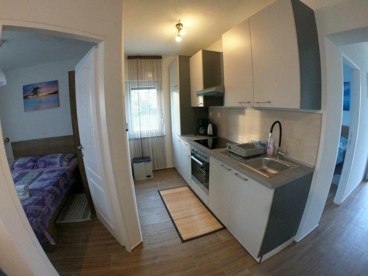 Apartmani Zekic Лопар Экстерьер фото